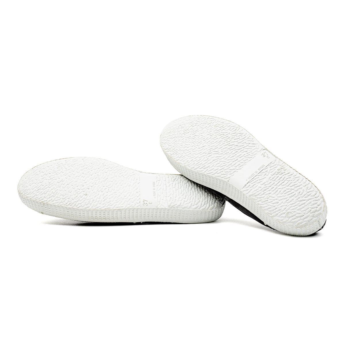 Preloved Cienta Sneakers Canvas Grey Colour For Kids - Flipp UAE